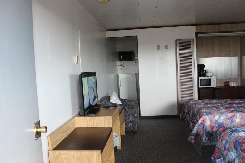 Raval Paradise Motel And Rv Park Youngstown 외부 사진
