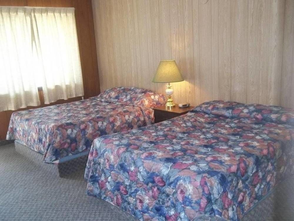 Raval Paradise Motel And Rv Park Youngstown 외부 사진