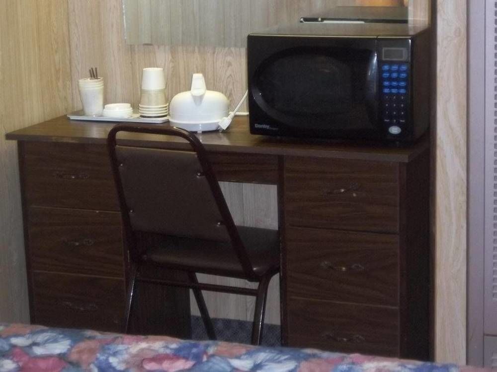 Raval Paradise Motel And Rv Park Youngstown 외부 사진