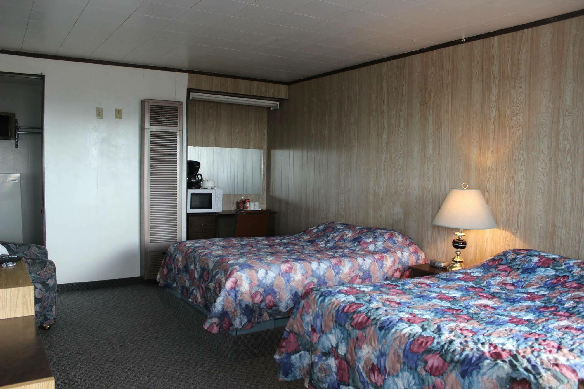 Raval Paradise Motel And Rv Park Youngstown 외부 사진