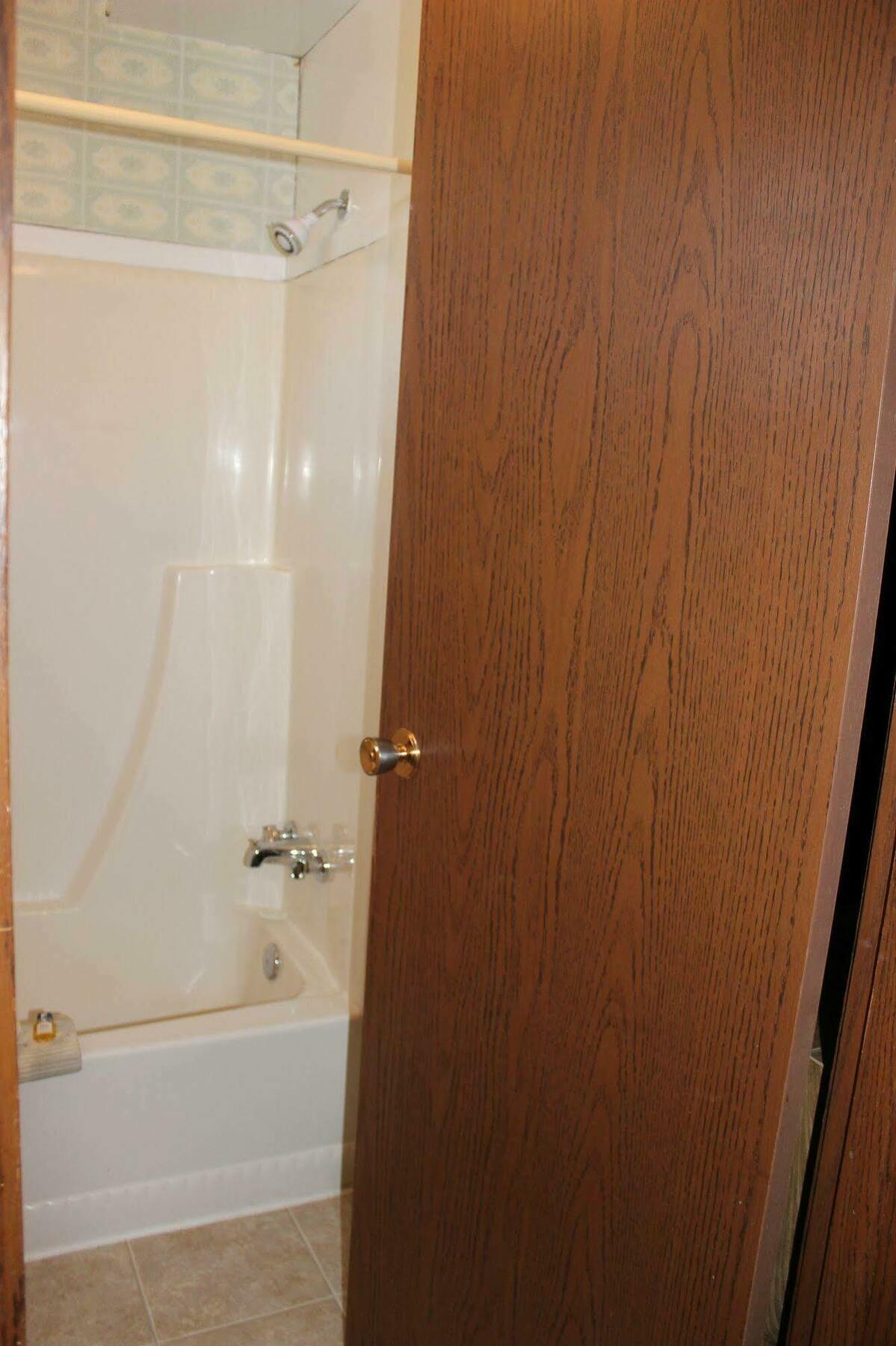 Raval Paradise Motel And Rv Park Youngstown 외부 사진